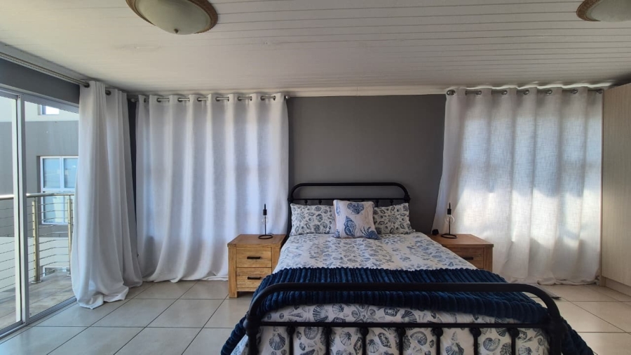 3 Bedroom Property for Sale in Calypso Beach Western Cape